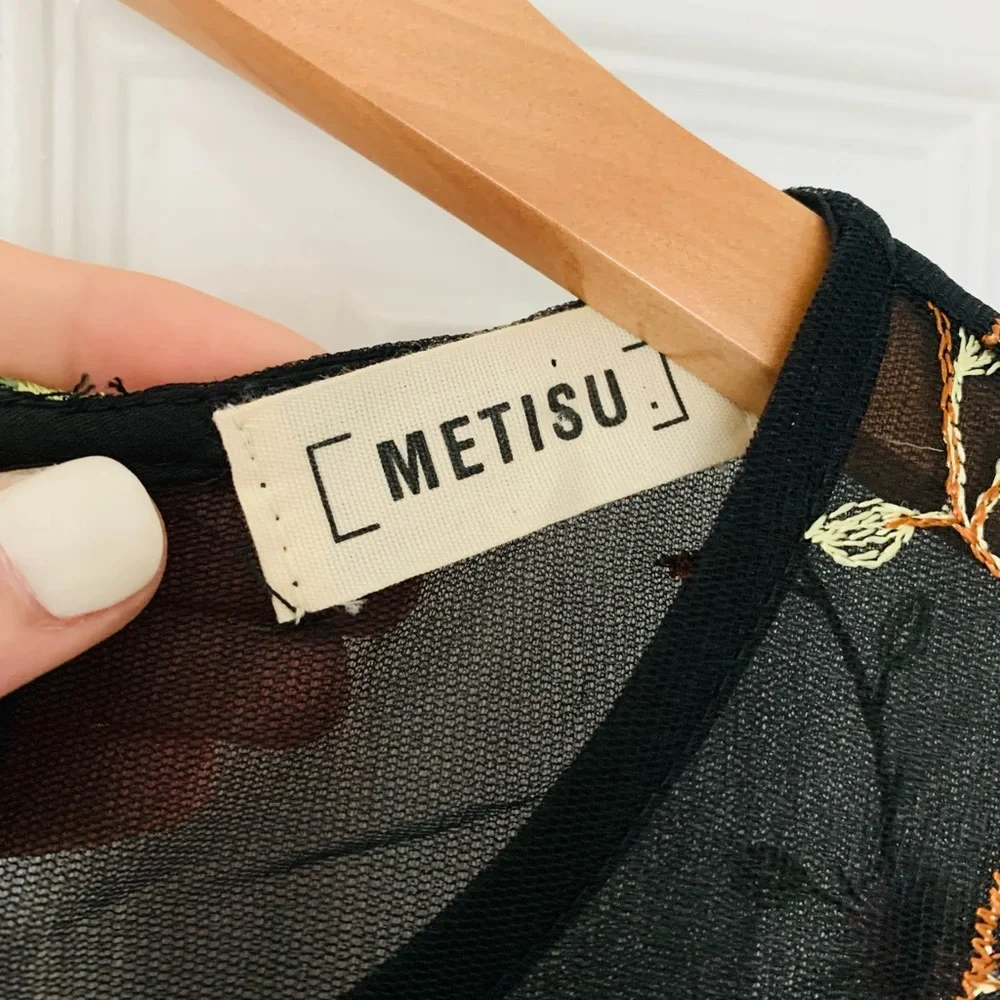 Metisu Embroidered Dress with slip - Picture 9 of 9